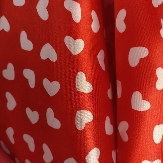 Tela satín corazones, tramo 10 m