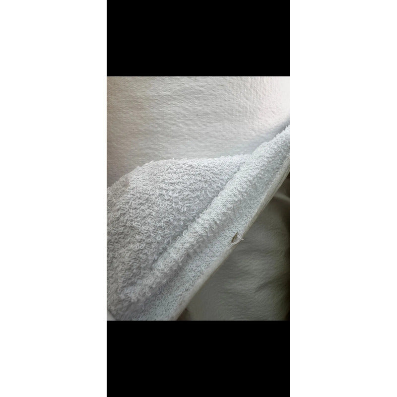 Tela Impermeable De Toalla 2. 10 Ancho ( 2 Metros) Blanco Impermeable