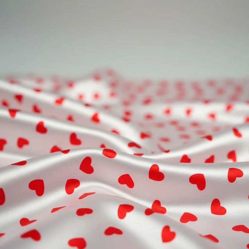Tela Satinada Estampado De Corazón  14 De Febrero (5 Metros)