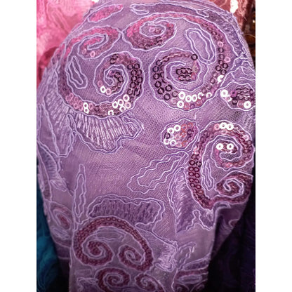 Tela Con Patrones Bordados Y Lentejuelas De Colores (1m)