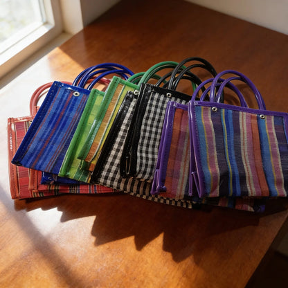 Bolsa Asa Plástico 17x19x8cm 10pzas, Colores Surtidos Multicolor Cuadros