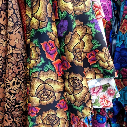 Tela Estampada Patrones Mexicanos, Bordados, Rosas (1 M)