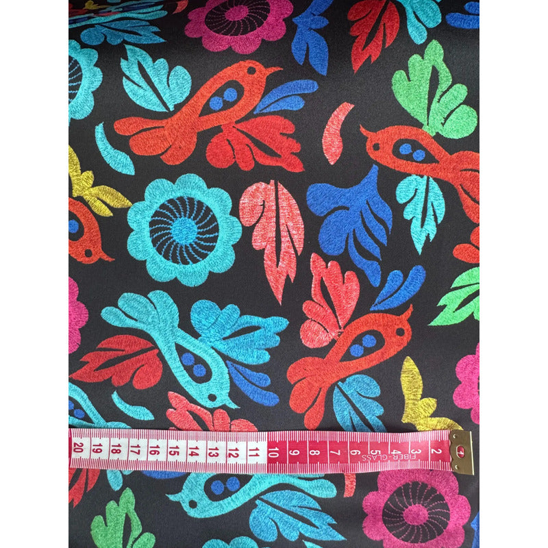 Tela Estampada Patrones Mexicanos, Bordados, Rosas (1 M)