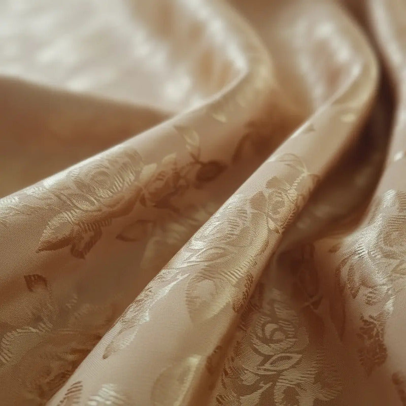 Tela Raso Jaquard, Vestidos (1metro) Dorado Oscuro Relieve