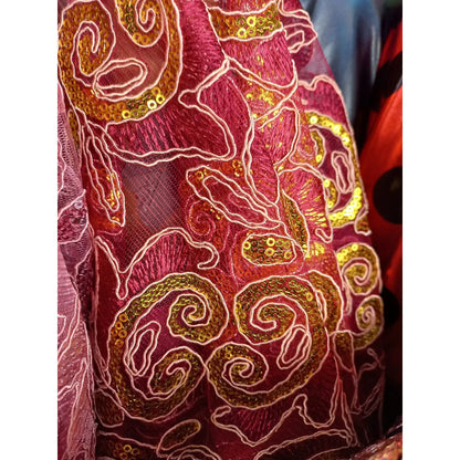 Tela Con Patrones Bordados Y Lentejuelas De Colores (1m)