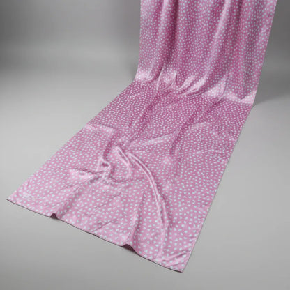 Tela Satinada Estampado De Corazón  14 De Febrero (5 Metros)