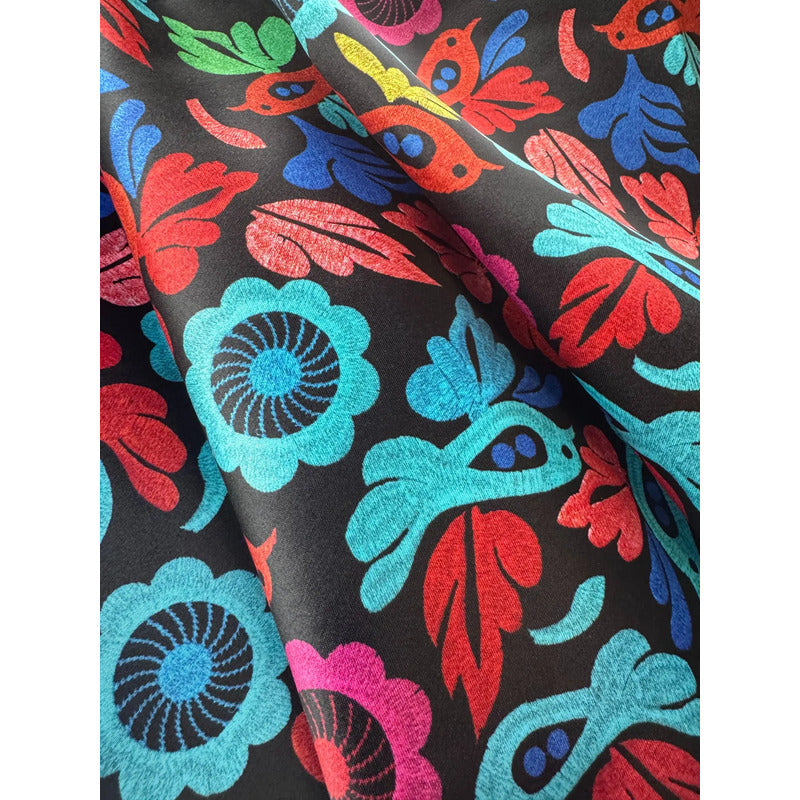 Tela Estampada Patrones Mexicanos, Bordados, Rosas (1 M)