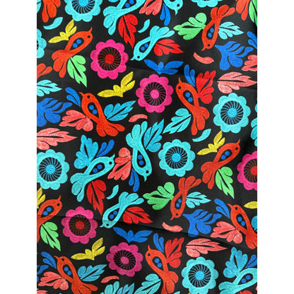 Tela Estampada Patrones Mexicanos, Bordados, Rosas (1 M)