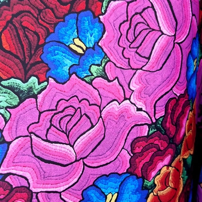 Tela Estampada Patrones Mexicanos, Bordados, Rosas (1 M)