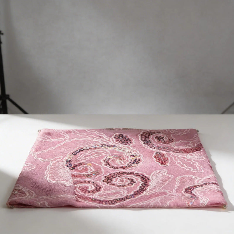Tela Con Patrones Bordados Y Lentejuelas De Colores (1m)