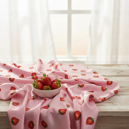 Tela Raso De Novia Fresas Color Rosa ( 1metro) Rosa Pálido Raso Fresas
