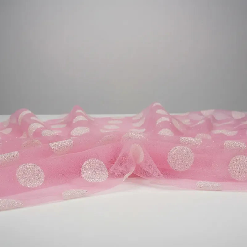 Tela  Mesh Tricot Con Glitter ( 1 Metro) Rosa Claro Bolas Blancas