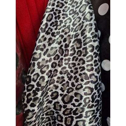 Tela Satinada De Leopardo ( 1 Metro) Gris Satín Leopardo