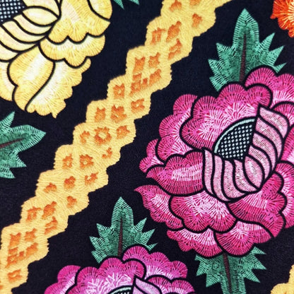 Tela Estampada Patrones Mexicanos, Bordados, Rosas (1 M)