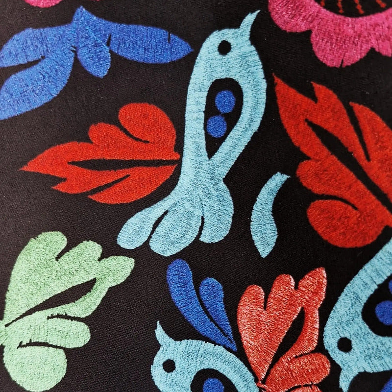 Tela Estampada Patrones Mexicanos, Bordados, Rosas (1 M)