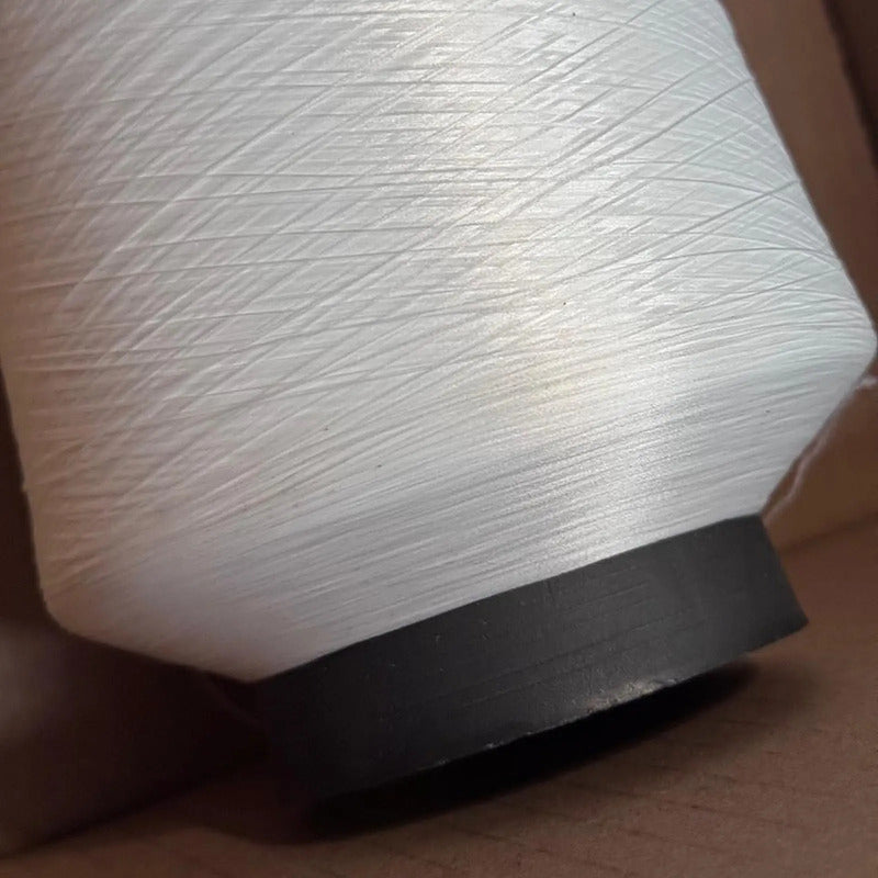 Cono De Hilo Para Over Gama De Colores  (800 G, 43,500 M) Blanco