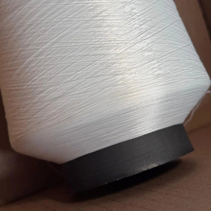 Cono De Hilo Para Over Gama De Colores  (800 G, 43,500 M) Blanco