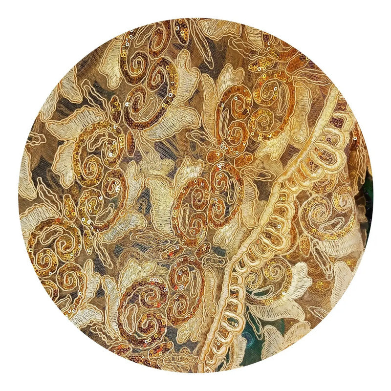 Tela Con Patrones Bordados Y Lentejuelas De Colores (1m)